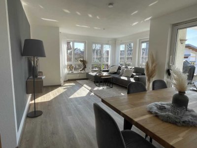 Helle, großzügige 3-Zimmer-Wohnung mit Sonnenbalkon, EBK und Garagenstellplatz