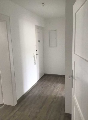 Renovierte 2,5-Zimmer-Wohnung kann ab sofort Ihr neues Zuhause sein