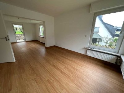 Stilvolle, vollständig renovierte 3-Zimmer-Wohnung mit Terasse und großzügigem Garten in Herdecke