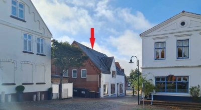Wohn- und Geschäftshaus in absoluter Toplage mitten in Wesselburen