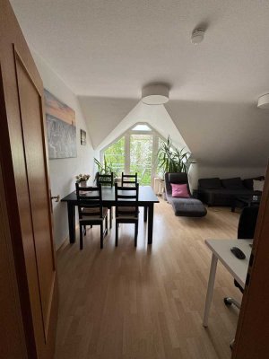 Stilvolle 2-Zimmer-Dachgeschosswohnung im Herzen von Olching