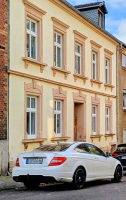 Helle 4-Zimmer Wohnung mit Balkon in Neunkirchen