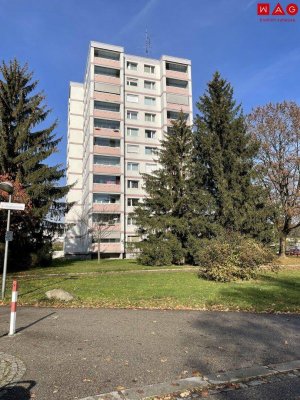 Einziehen &amp; wohlfühlen! 2-Raum Wohnung mit Loggia im 8. Obergeschoss - Verfügbar ab 01.03.2026! ACHTUNG WOHNUNG WIRD IM FEBRUAR 2026 GENERALSANIERT!