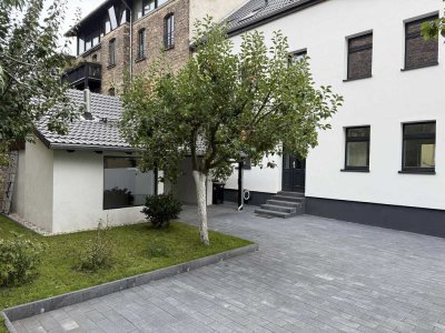 Möbliertes  Einfamilienhaus mit 11 Zimmern in Halle (Saale) - Giebichenstein