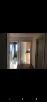 850 € - 70 m² - 2.5 Zi.