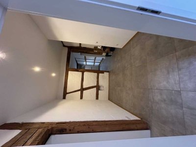 Attraktive und gepflegte 2-Raum-EG-Wohnung mit gehobener Innenausstattung in Hallstadt