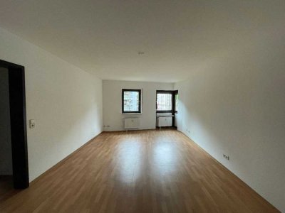 Zentral gelegene 2-Zimmer-Wohnung mit einer U-Bahn-Station direkt vor der Haustür