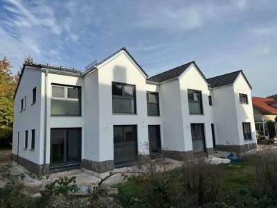 Neubau/Erstbezug - 
Top modernes Reihenmittelhaus in ruhiger Lage!