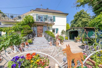 Freistehendes Einfamilienhaus mit Charakter + Potenzial / 2. Bauparzelle auf dem Gartengrundstück