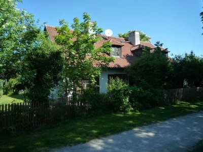 Ruhige Lage in Gilching: Doppelhaushälfte im Erbbaurecht - Angebot im Vergabeverfahren!