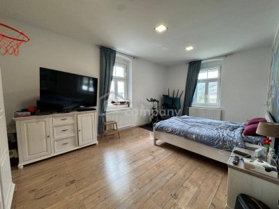 Modernisierte 4-Zimmer-Wohnung mit Altbaucharakter