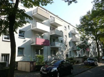 Wanheimerort - Fliederstrasse, 2 1/2 Zi.-Wohnung ab 01.10.2025 zu vermieten