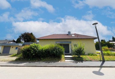 Wohnkomfort im Grünen: Gepflegtes EFH mit Einliegerwohnung