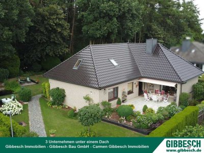 Top gepflegtes Einfamilienhaus
in direkter Waldrandlage