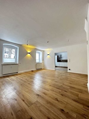 Moderne 2-Zimmer-Wohnung mit EBK & Fußbodenheizung im Bad