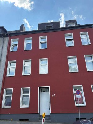 1 Zi Whg mit großer Wohnküche, hell