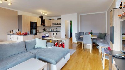 Exklusive, komplett möblierte 3-Zimmer-Wohnung in Ruhelage mit zwei Loggien, Lift und KFZ-Stellplatz!