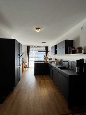 schöne 3-Zimmer-Wohnung im 2. Stock mit großen Balkon