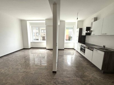 Erstbezug nach Sanierung! Helle 1-Zimmer Wohnung im Zentrum