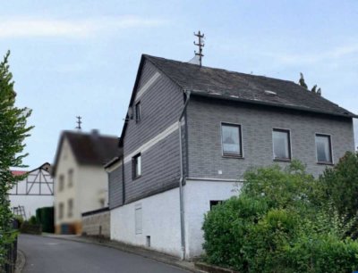 Zweifamilienhaus in ruhiger Lage von Anhausen