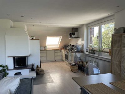 Tolle Dachgeschosswohnung in zentraler Lage