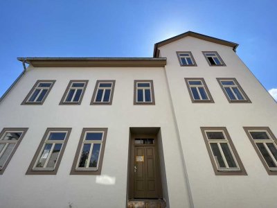 Erstbezug 2-Zimmer Luxuswohnung im Herzen von Ichtershausen  & Südterrasse