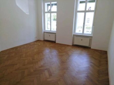 3 ZIMMER-Altbau, ruhiger West-Balkon, Einbauküche, neuwertige Sanitäranlagen, nähe Neue TU-Graz!