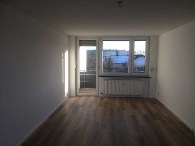 Gepflegte 3,5-Zimmer-Wohnung mit Balkon in Niedernhall - Giebelheide