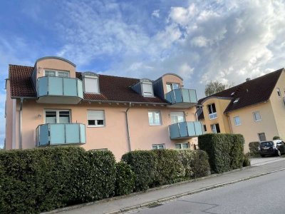 Sanierte 2-Zi- DG-Wohnung inkl. Küche, TG & Außenstellpl