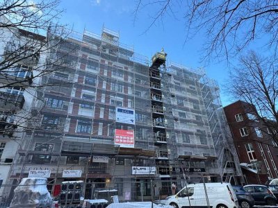 ERSTBEZUG!!! Helle 2-Zimmer DG-Wohnung mit Loggia in Winterhude