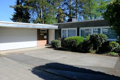 Freist. Doppel-Bungalow mit Einlieger zwischen Köln und Düsseldorf in ruhiger Anliegerstraße