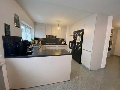 Gepflegte 4,5-Zimmer Maisonette in Bietigheim mit Garage
