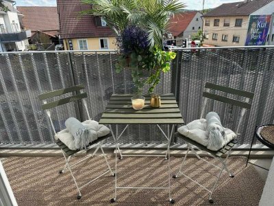 Voll möbliertes Appartement - Koffer packen und einziehen!
nahe Flughafen & Autobahn!