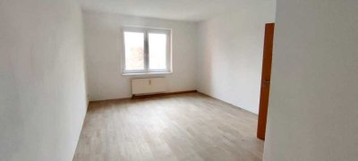 Wohnen mit Charakter: Modernisierte 3-Zimmer-Wohnung in Chemnitz