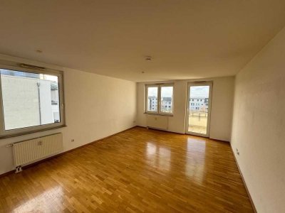 Helles 3-Zimmer-Apartment in Hannover mit Balkon und moderner Küche