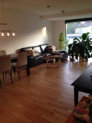 Exclusive, moderne Zwei-Zimmer-Wohnung in Stuttgart-Zuffenhausen - Am Stadtpark