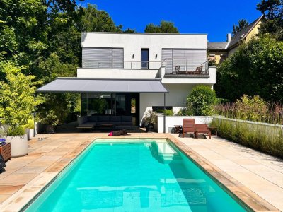 Exklusive Luxusvilla in absoluter Ruhelage mit Pool!