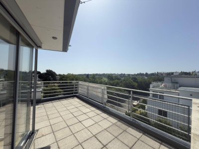 Terrassenwohnung: Großzügig, grün und ruhig mit Parkblick