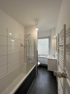 Besichtigung am 08.11.2025 um 15 Uhr!!! Erstbezug nach Sanierung! 3 Z. Wohnung