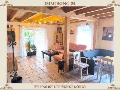 EINFAMILIENHAUS MIT GROSSER PHOTOVOLTAIK ANLAGE UND GARAGE IN TOP WALDRANDLAGE!