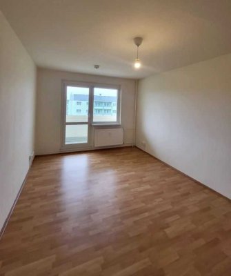 Ideale Singlewohnung für Pendler, Senioren & Studenten + Einbauküche + Balkon!