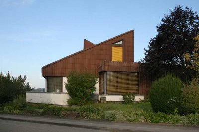 Einfamilienhaus mit Büroeinheit und integrierter Garage in Nattheim