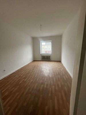 Altbauliebhaber aufgepasst! Charmante 2-Zi.-Whg. zur Miete!