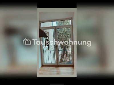 Tauschwohnung: Tauschen 2 Zimmer Wohnung gegen 3 Zimmer nur rechtsrheinisch