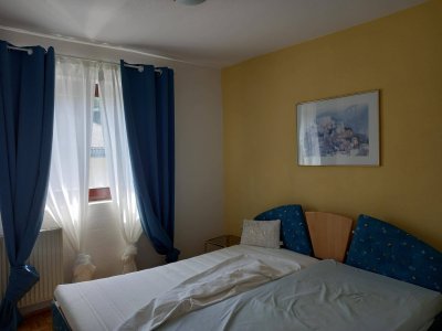 Gemütliche Zwei Zimmerwohnung mit 2 Balkons