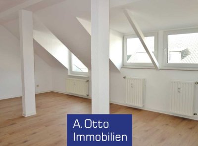 Krefeld - Zentrum, renovierte Dachgeschoss Wohnung zur Selbstnutzung oder als Anlageobjekt
