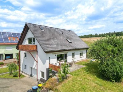 +++ Großes Einfamilienhaus im top Zustand in idyllischer Lage am Feldrand +++
