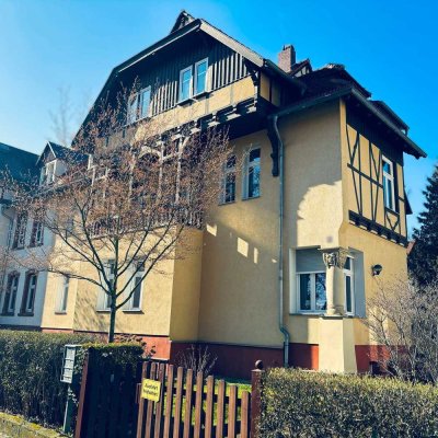 Exklusives Wohnen in der Brühlervorstadt – Sanierte 4-Raumwohnung mit Balkon
