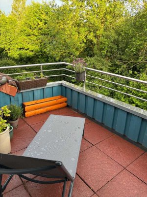 Schöne Dachgeschoss Wohnung Brookweg