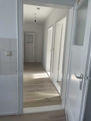 Freundliche und sanierte 2-Zimmer-Dachgeschosswohnung in Hameln
